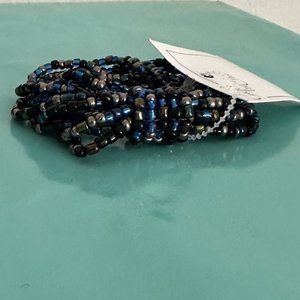 Women's Hand-Beaded Knot Bracelet in Blue and Silver